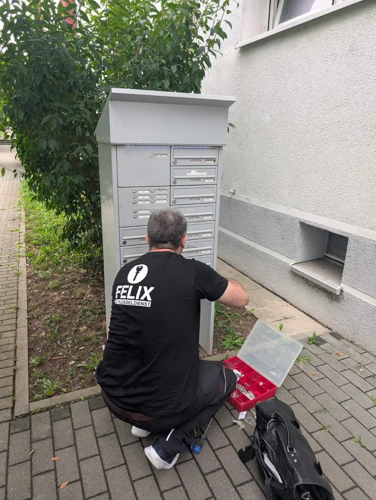 Monteur im Einsatz in Stuttgart-Weilimdorf